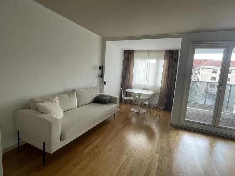 Helles 1-Zimmer Apartment mit Balkon — photo 1